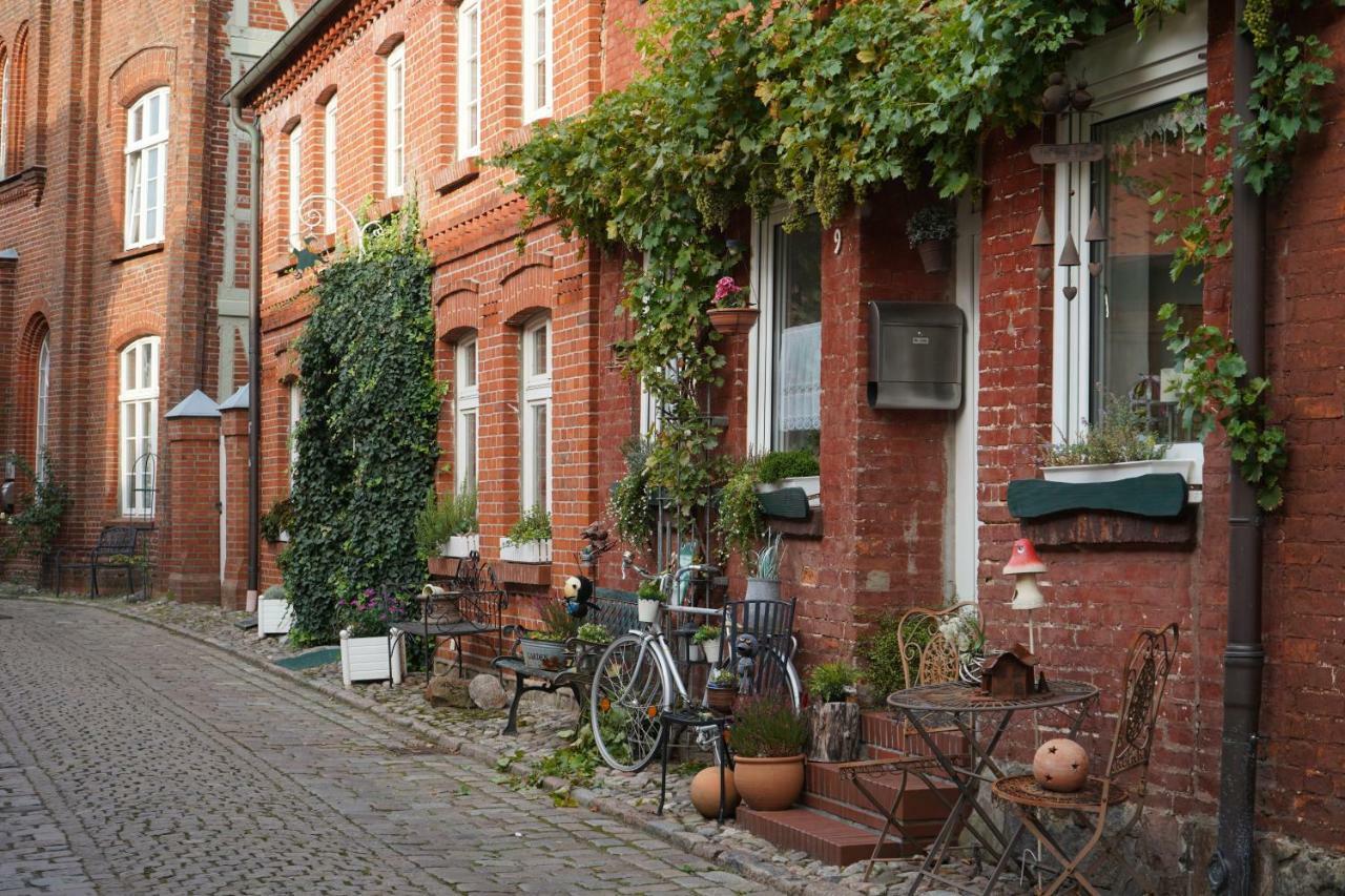 Ferienwohnungen Hafenblick Boizenburg/Elbe Exterior foto